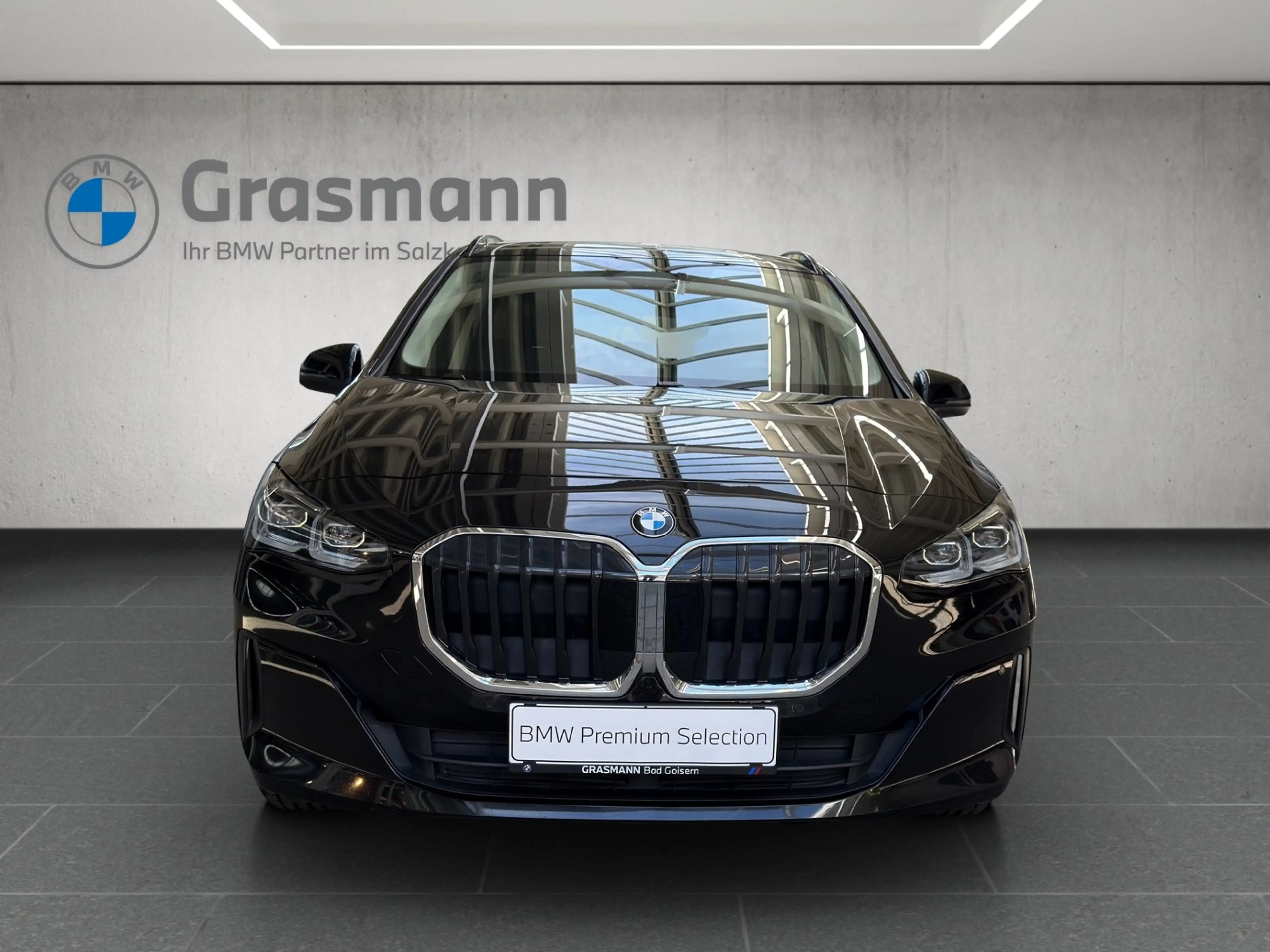 BMW 223 d xDrive — photo 8