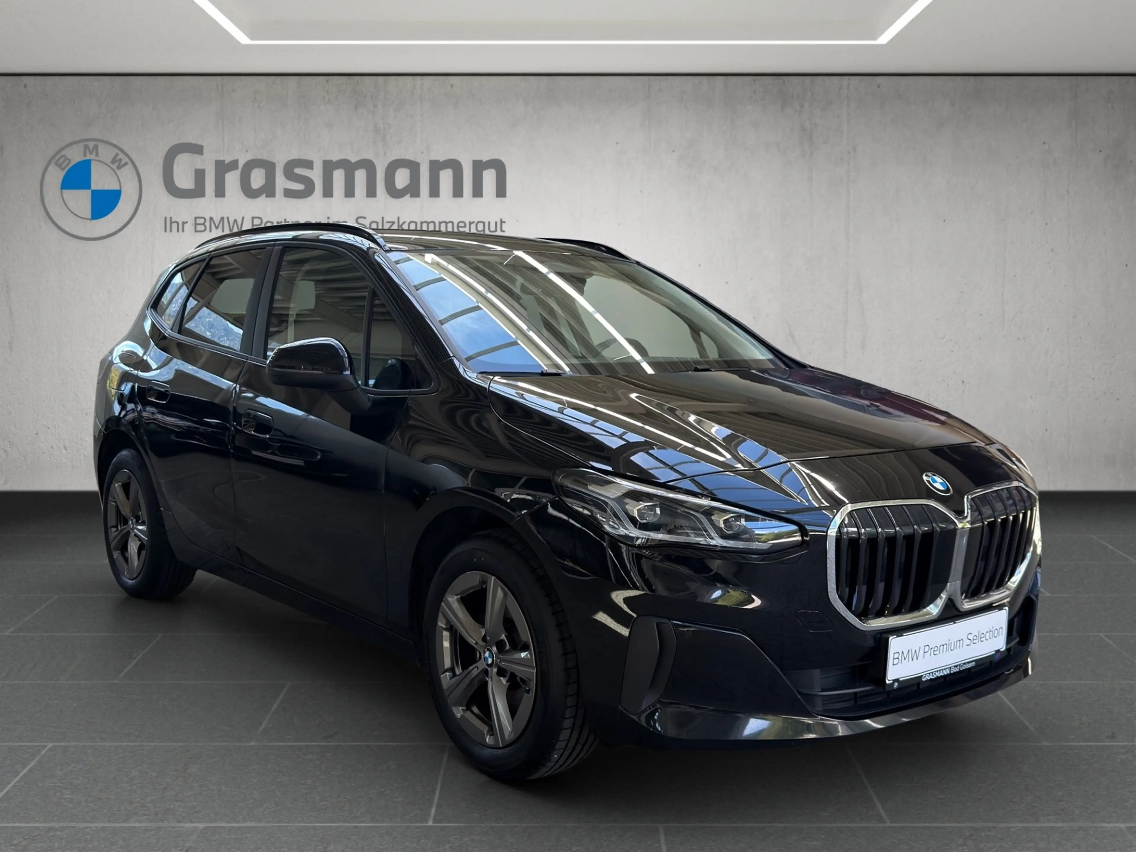 BMW 223 d xDrive — photo 7