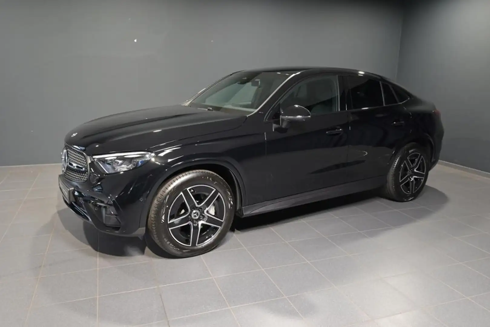 Mercedes-Benz GLC 200 d 4MATIC Coupé Night SpurW Sport LM PDC Schwarz - 1
