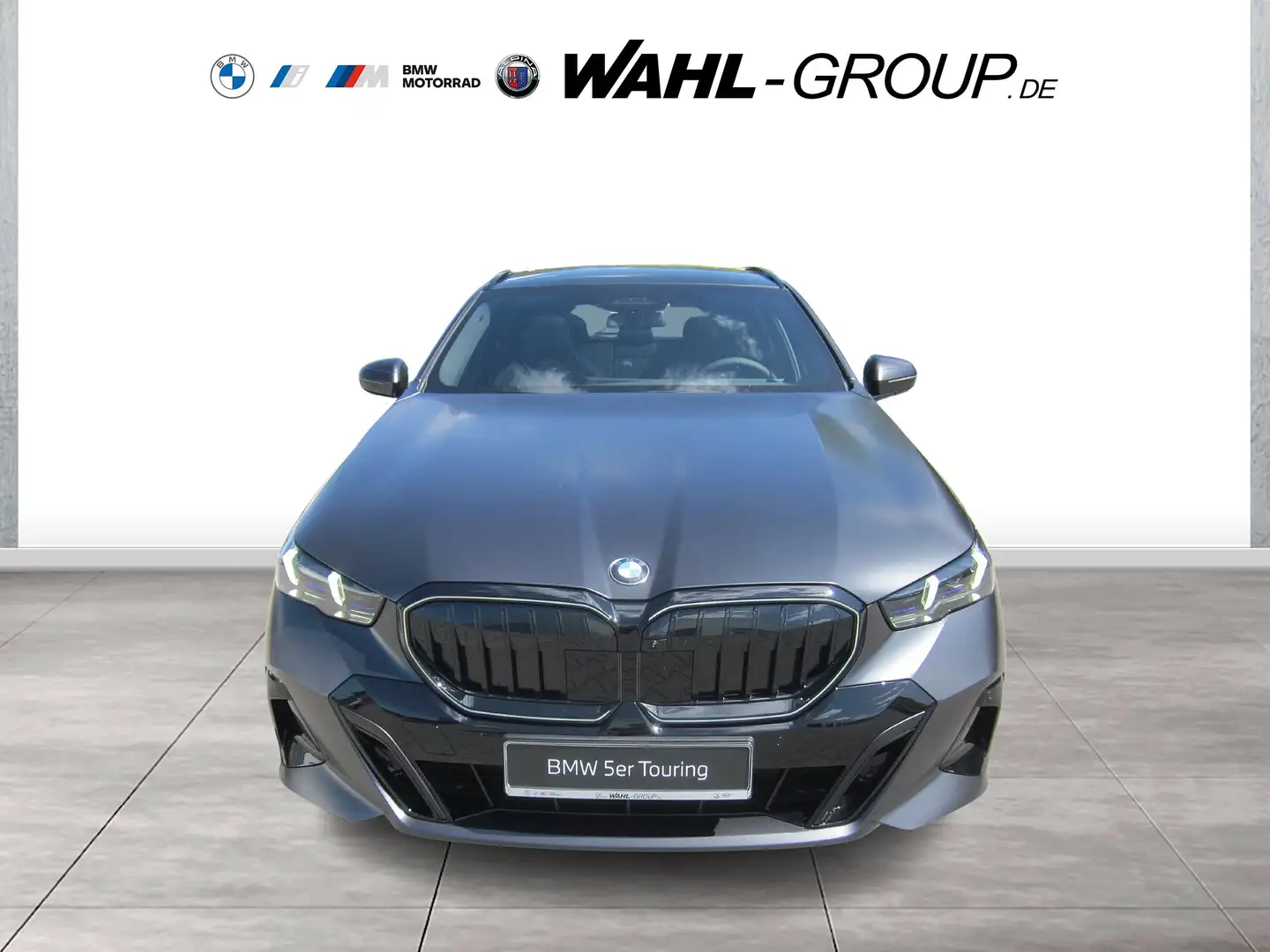 BMW 540 d xDrive Touring M Sport Pro Standhzg Panorama Bow Grau - 2
