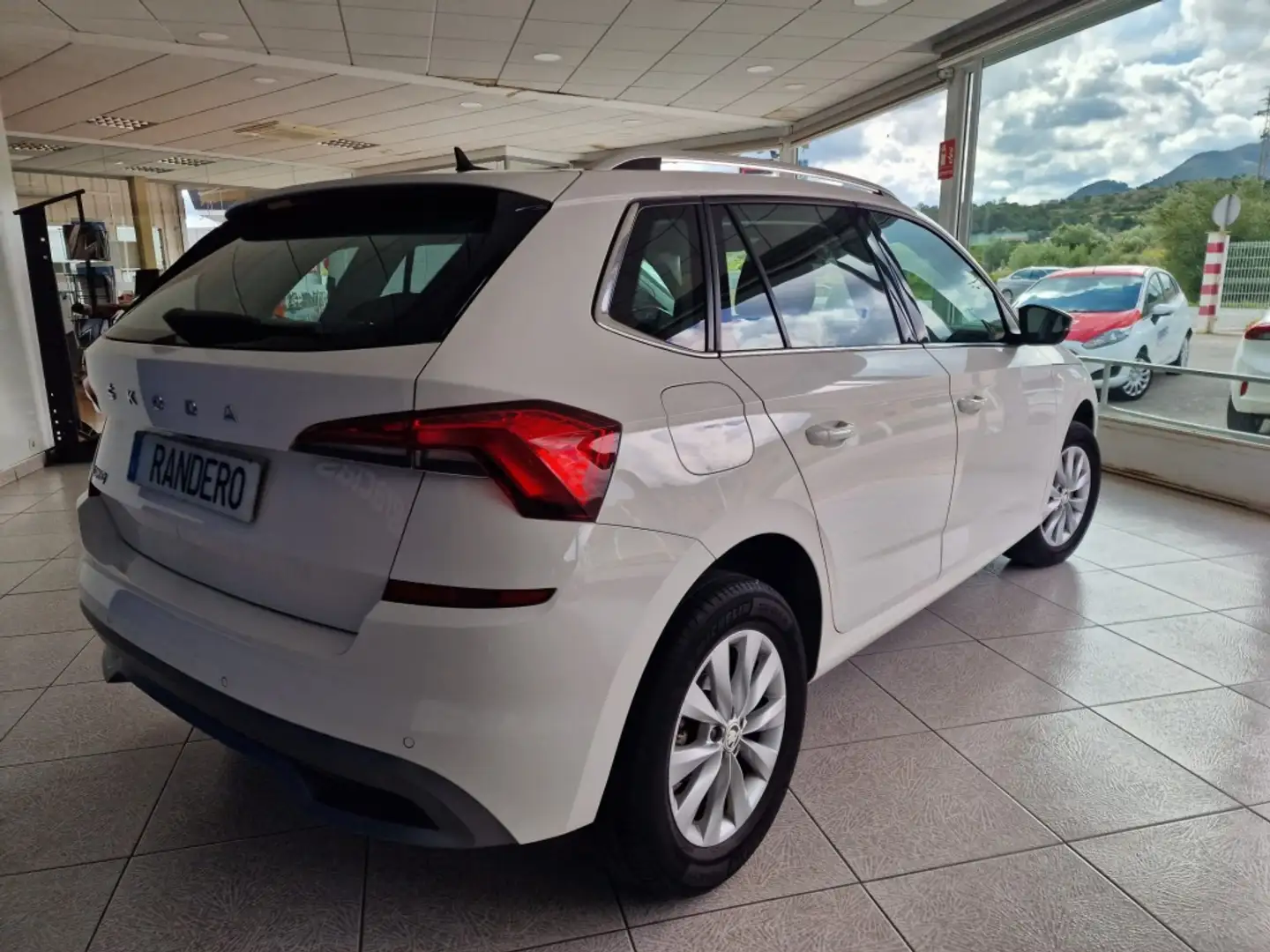 Skoda Kamiq 1.0 TSI Ambition 81kW DSG Blanc - 2