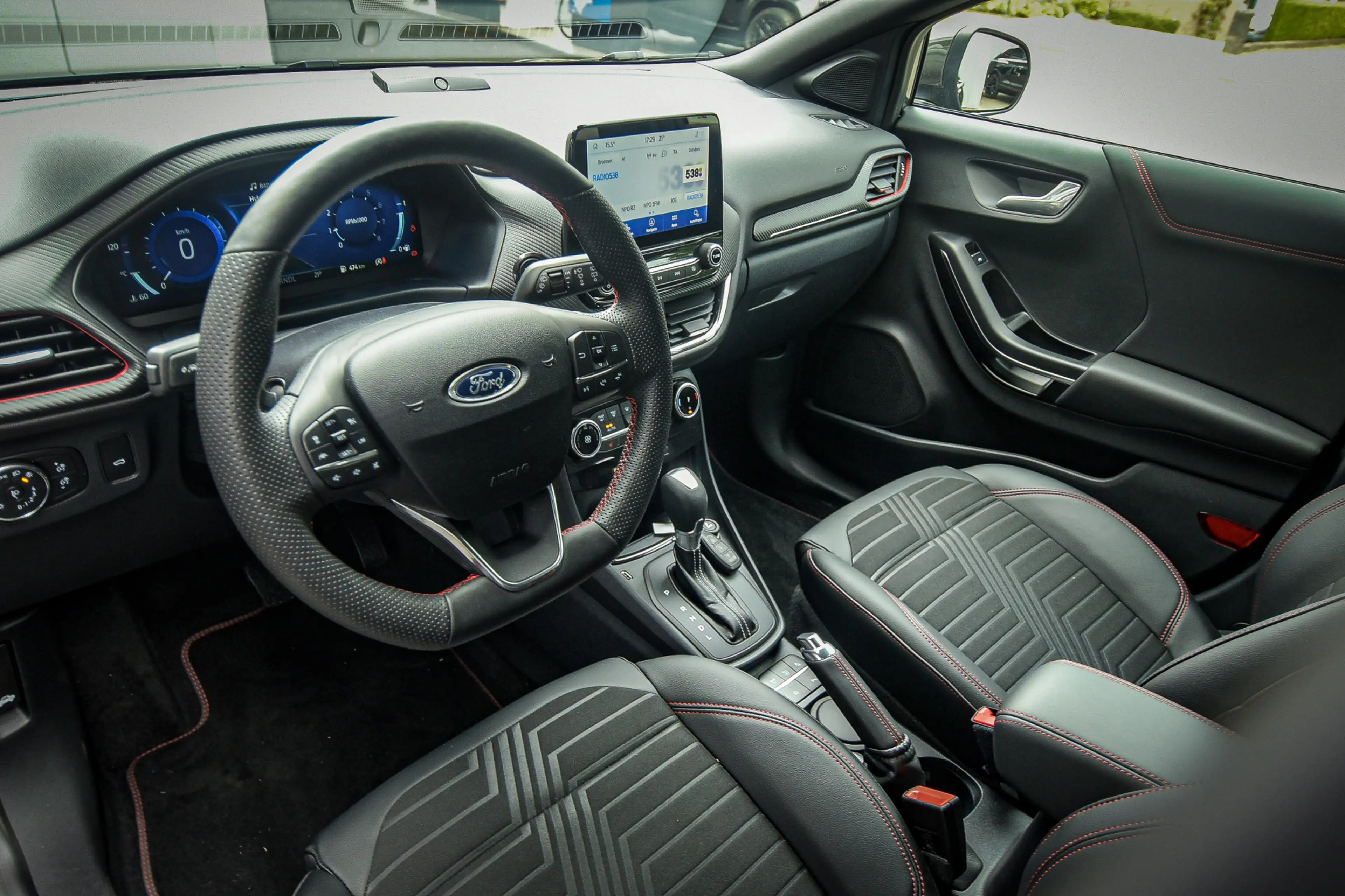 Ford Puma 1.0 EcoBoost Hybrid ST-Line X — photo 7