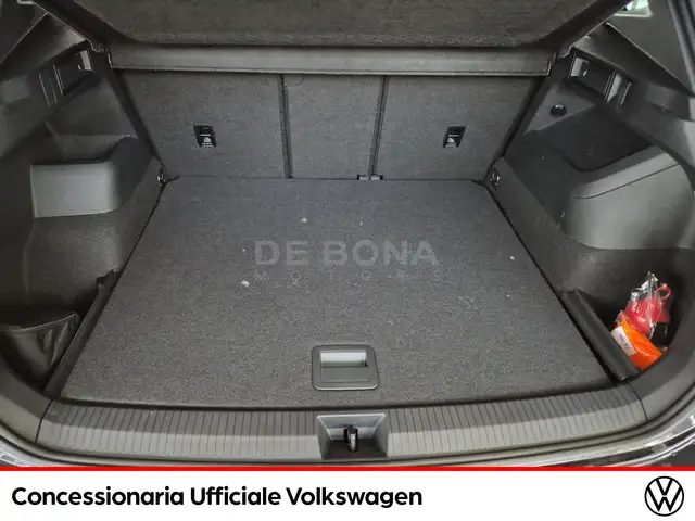 Volkswagen Tiguan view 22