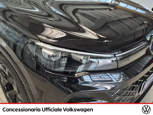 Volkswagen Tiguan view 26