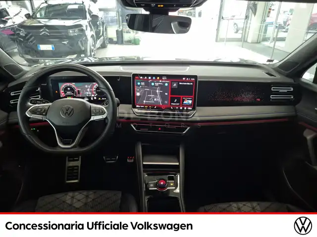 Volkswagen Tiguan view 9