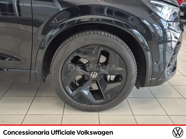 Volkswagen Tiguan view 25
