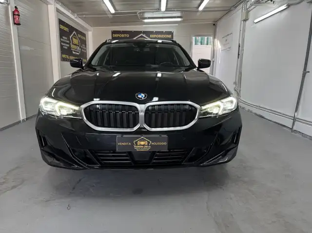 BMW 316 316d Touring mhev 48V