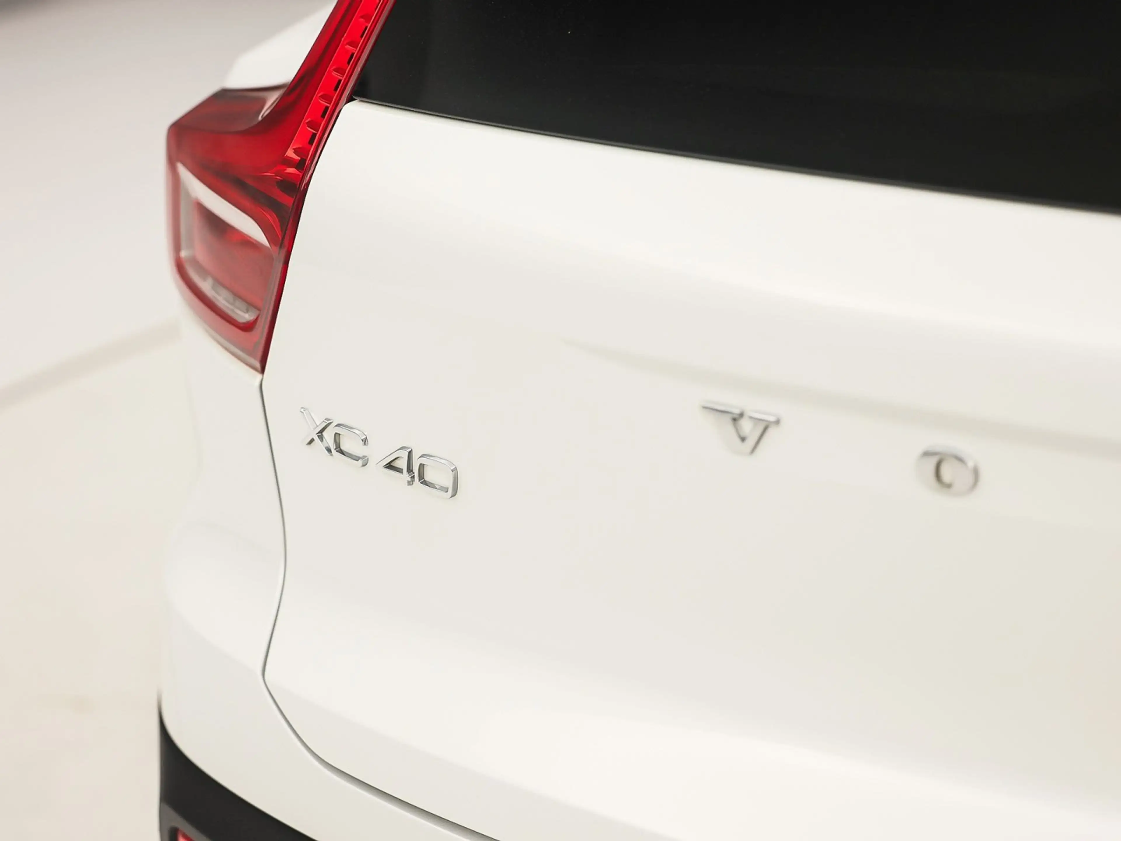 Volvo XC40 1.5 T5 Twin Engine R-Design 252Pk Automaat (PANORA — photo 31