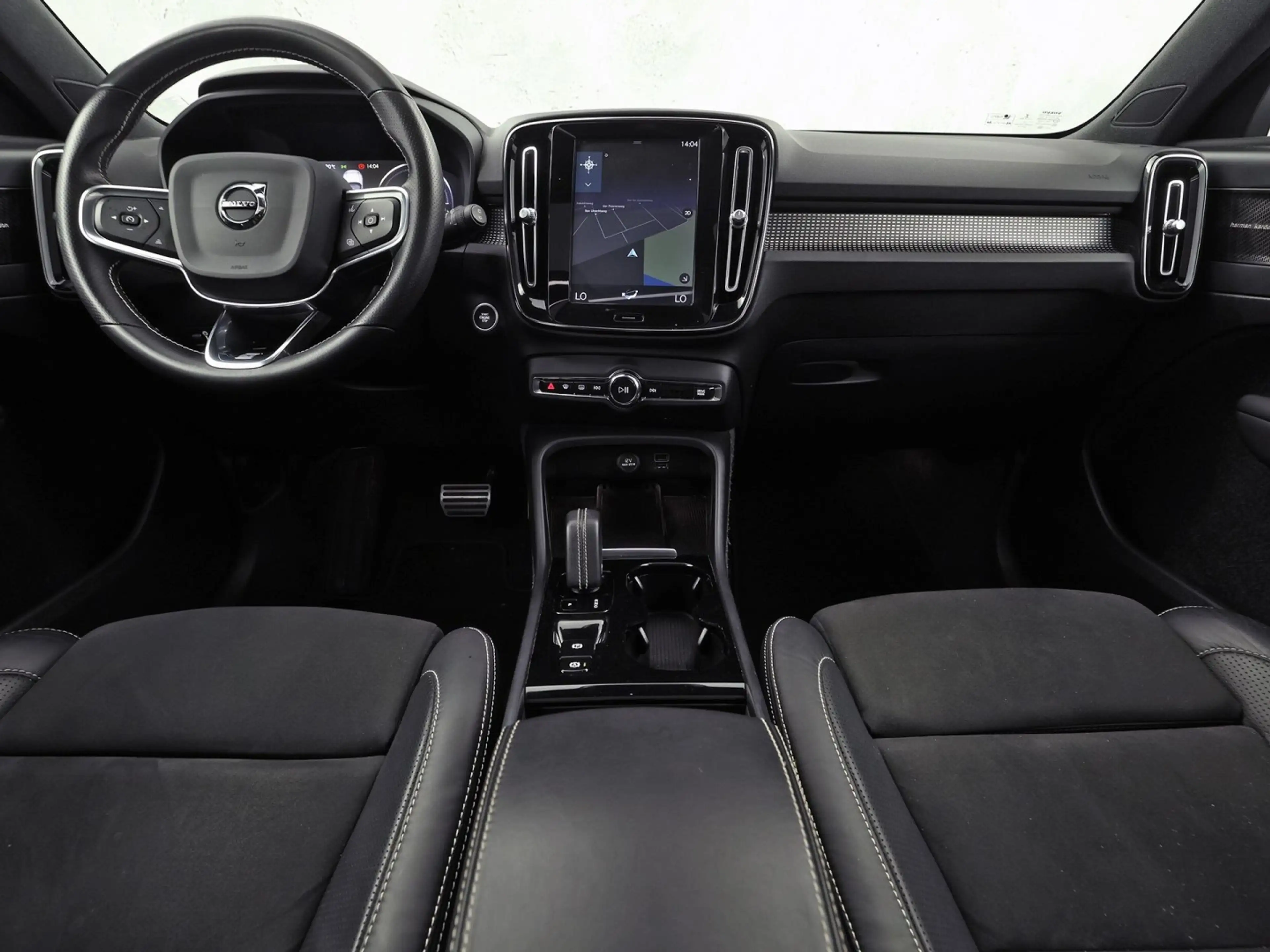 Volvo XC40 1.5 T5 Twin Engine R-Design 252Pk Automaat (PANORA — photo 6