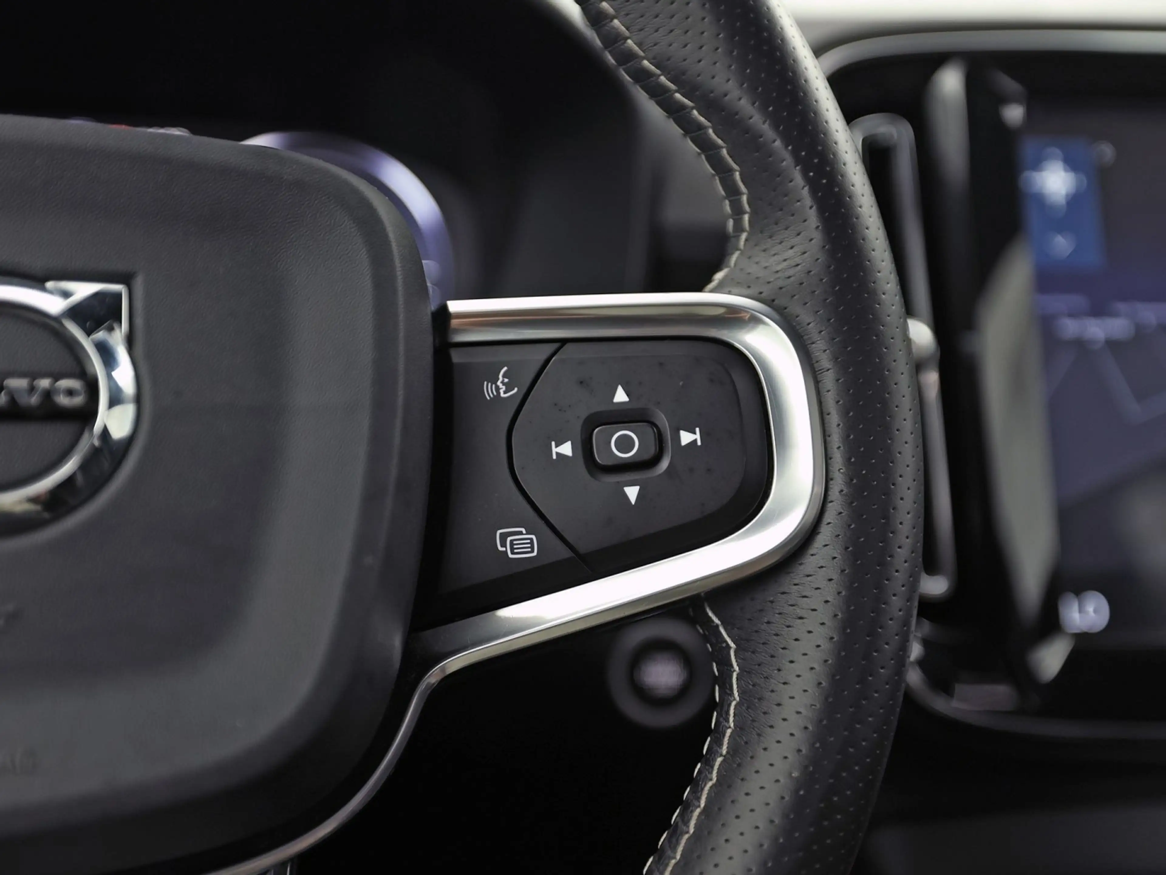 Volvo XC40 1.5 T5 Twin Engine R-Design 252Pk Automaat (PANORA — photo 22