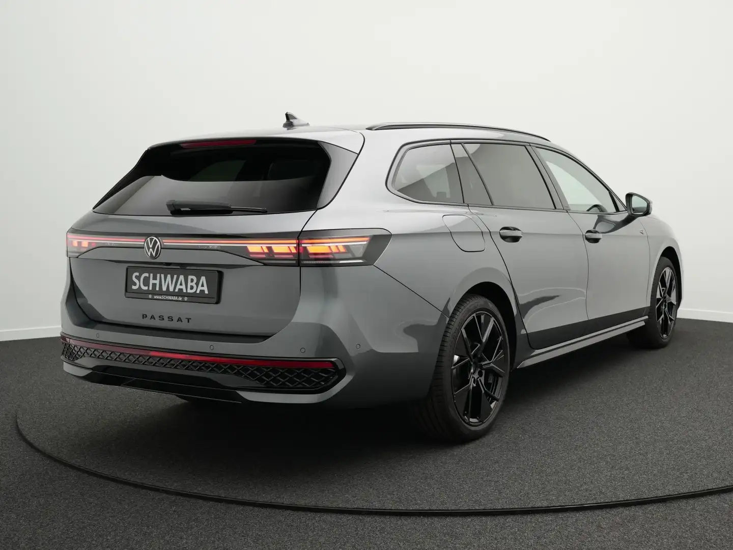Volkswagen Passat Variant R-Line 2,0 l TDI 4M *MATRIX*HdUp* Grau - 2