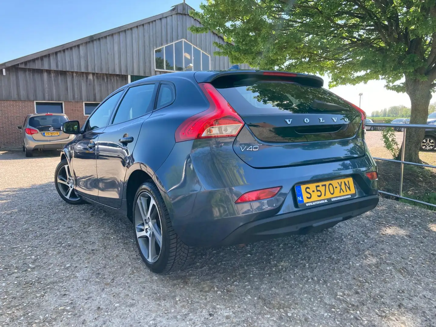 Volvo V40 2.0 T2 Kinetic | Navi + Clima + Cruise nu € 12.450 Bleu - 2