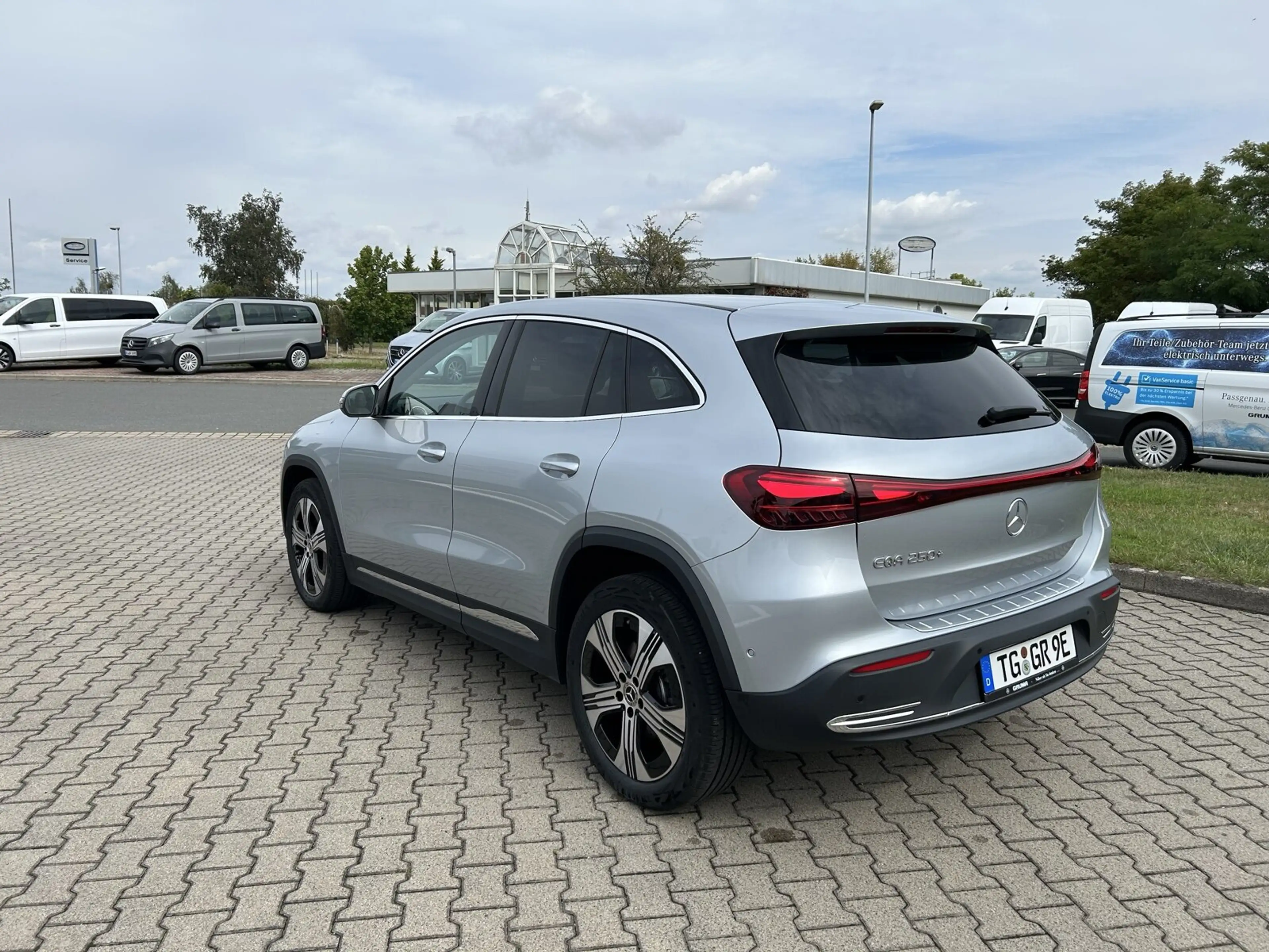Mercedes-Benz EQA 250 EQA 250+ Progressive/Erweiterte Serienausstattung — photo 7