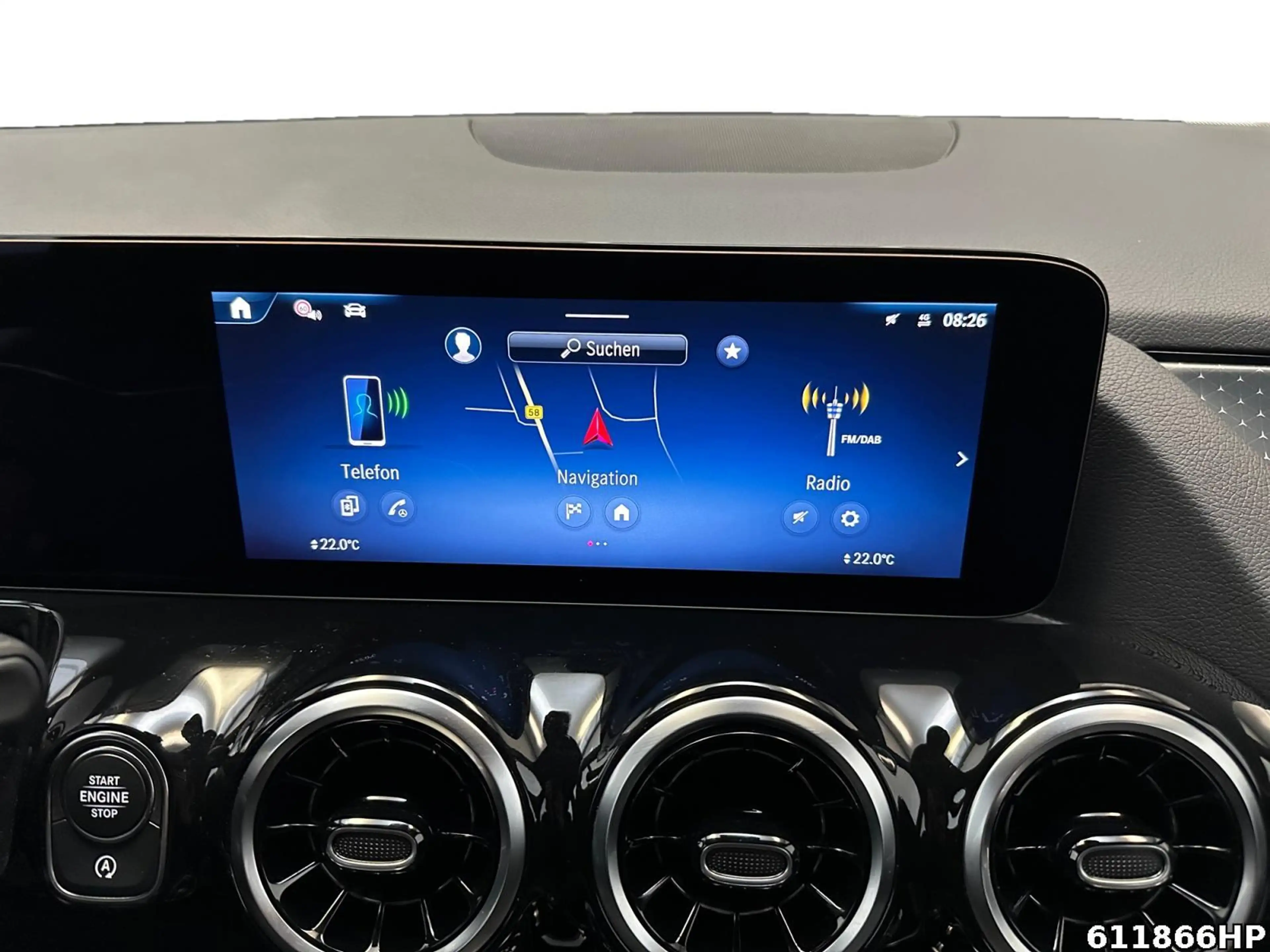 Mercedes-Benz GLA 200 Progressive DISTRONIC AHK Rückfahrkamera — photo 10