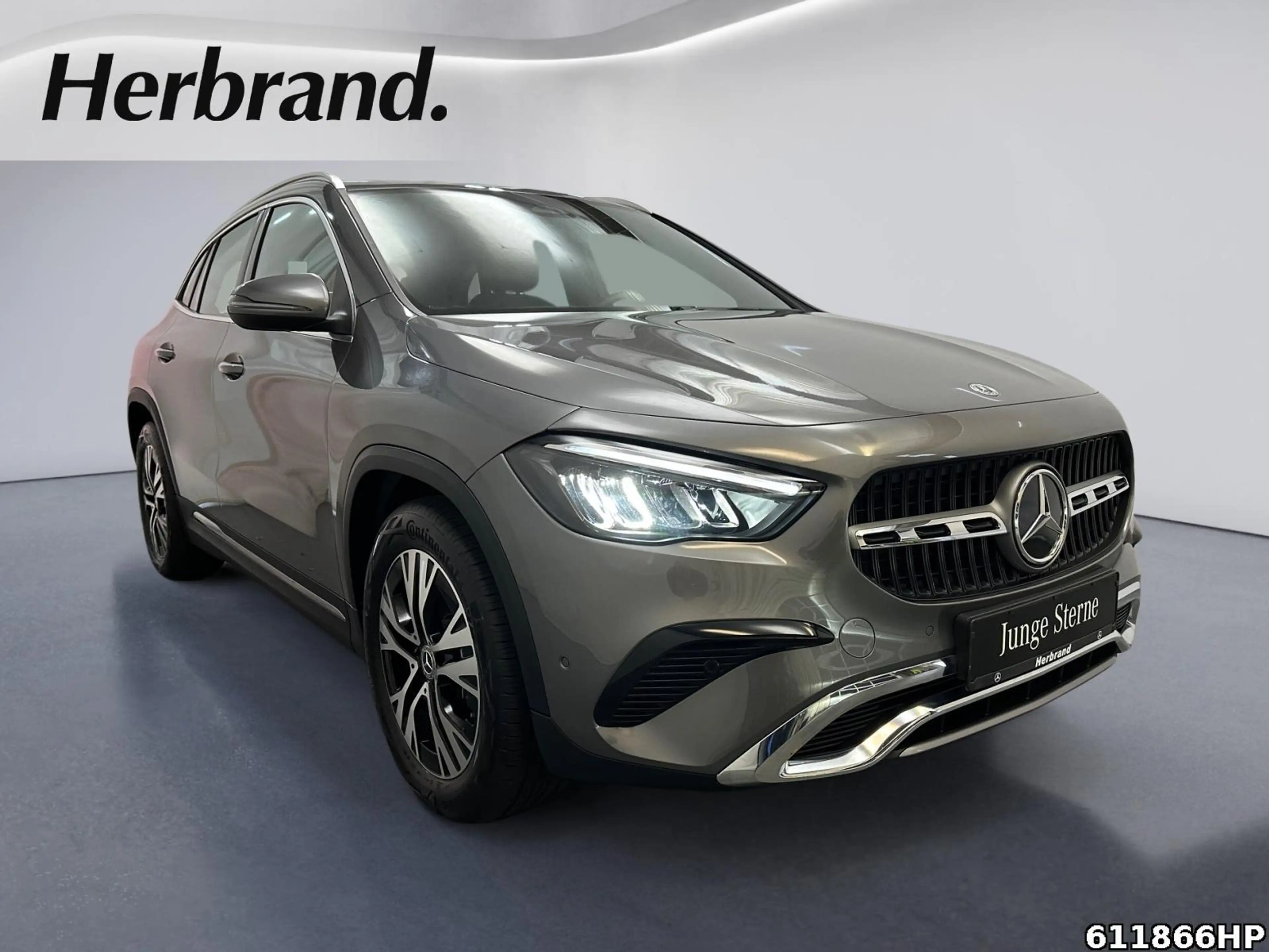 Mercedes-Benz GLA 200 Progressive DISTRONIC AHK Rückfahrkamera — photo 2