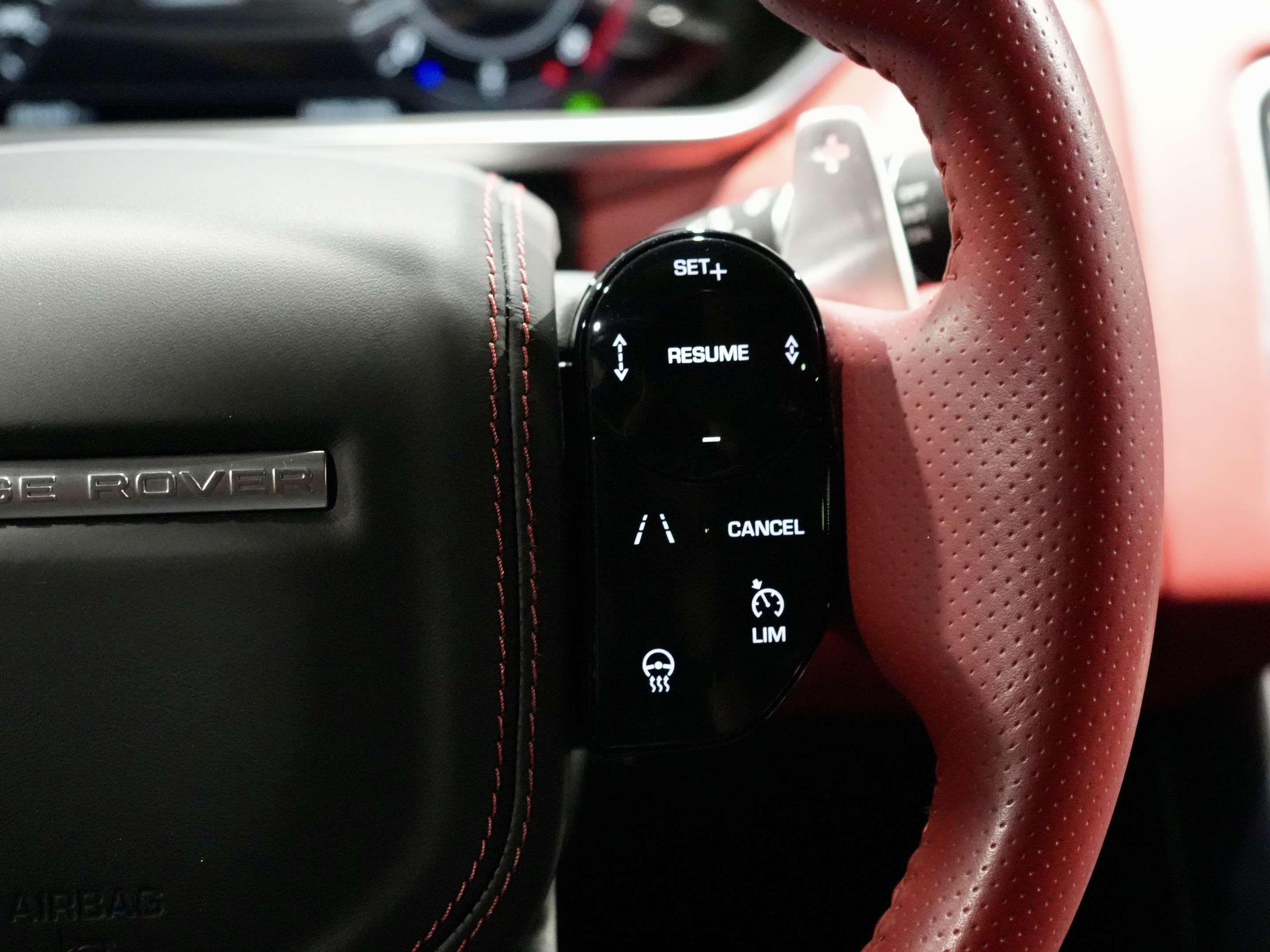 2020 Land Rover Range Rover Sport V8 Supercharged SVR|1 OWNER thumb 12