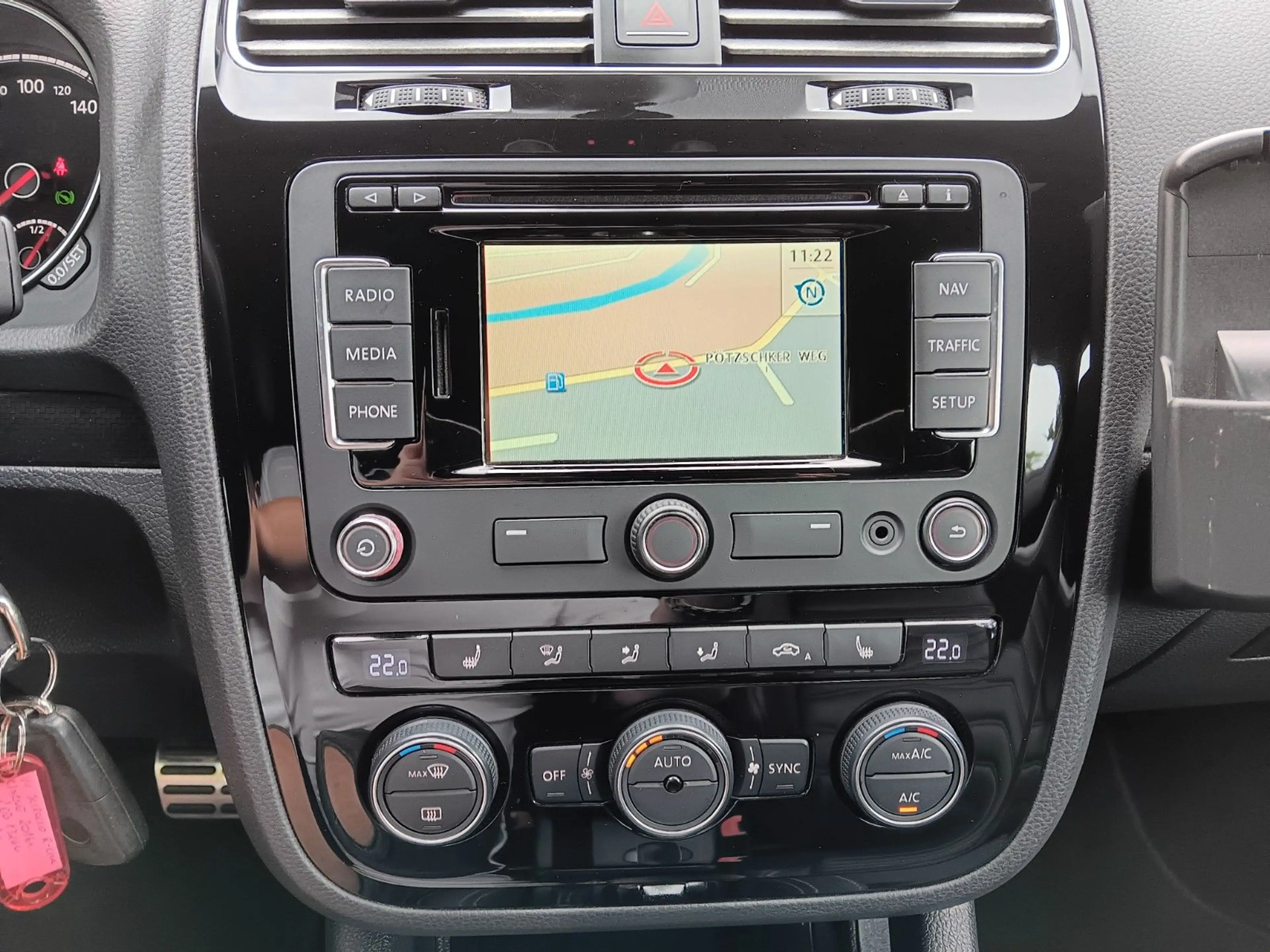 Volkswagen Scirocco R-Line Navi Klima Leder Kamera Xenon — photo 11