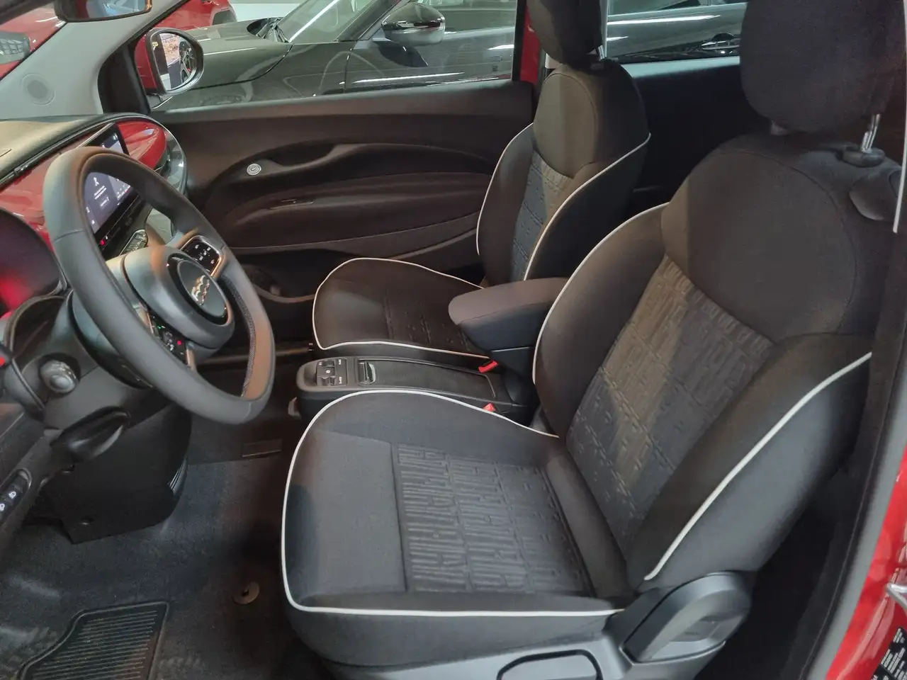 Fiat 500e Icon 42 kWh 87kW (118PS) 6