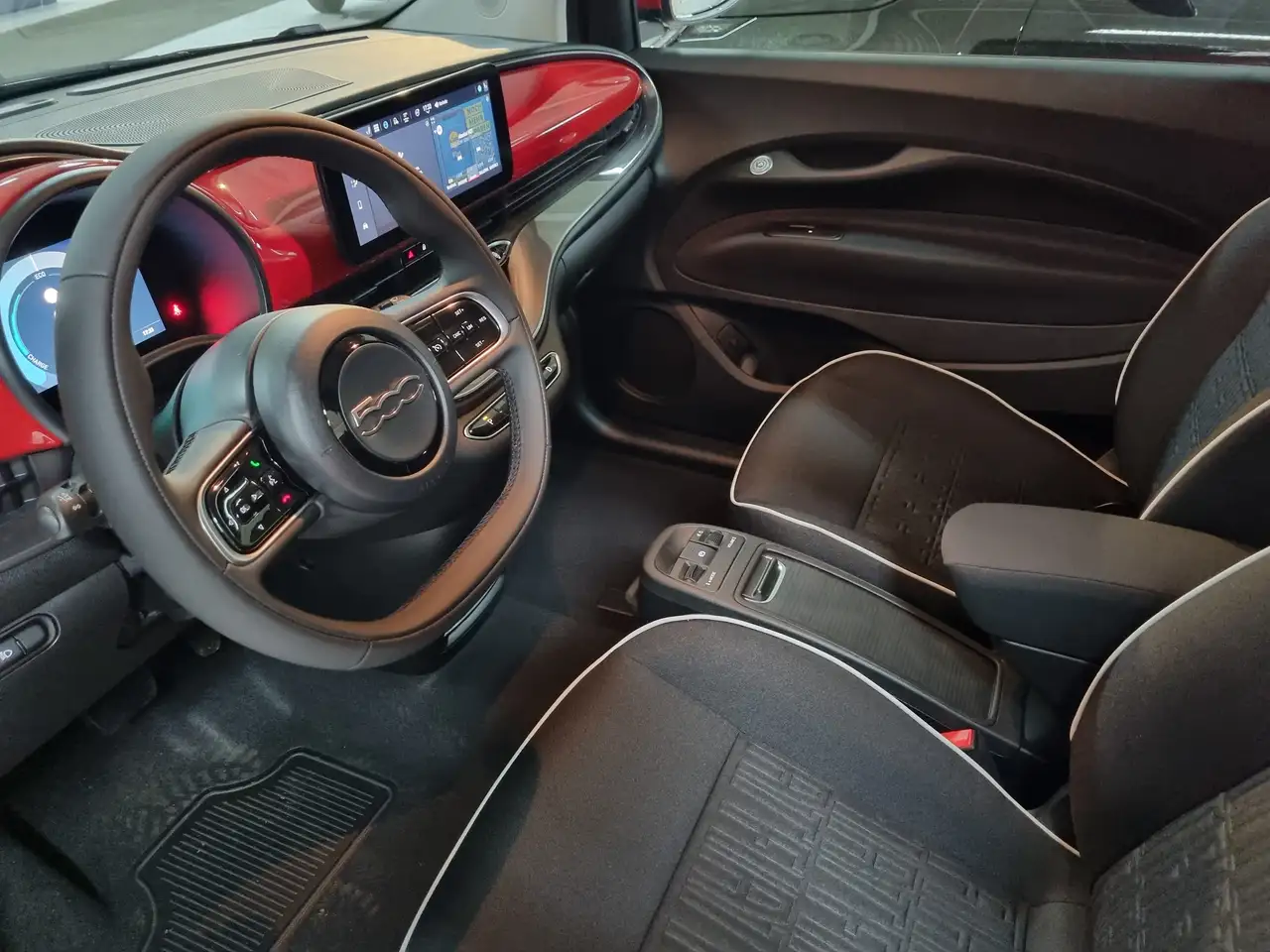 Fiat 500e Icon 42 kWh 87kW (118PS) 7