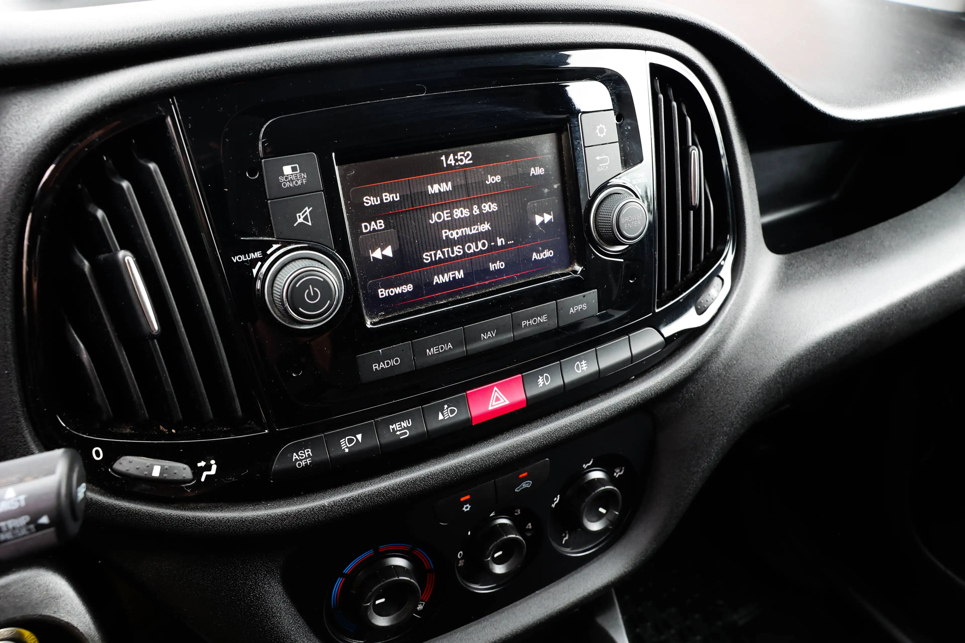 Fiat Doblo VERLENGENDE-VERSIE*3ZITPLAATSEN*6VITESSE*NAVIGATIE*CRUISE-CONTROLE* — photo 12