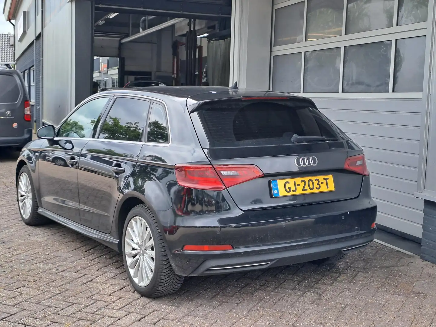Audi A3 Sportback 1.4 e-tron PHEV Attraction Pro Line plus Nero - 2