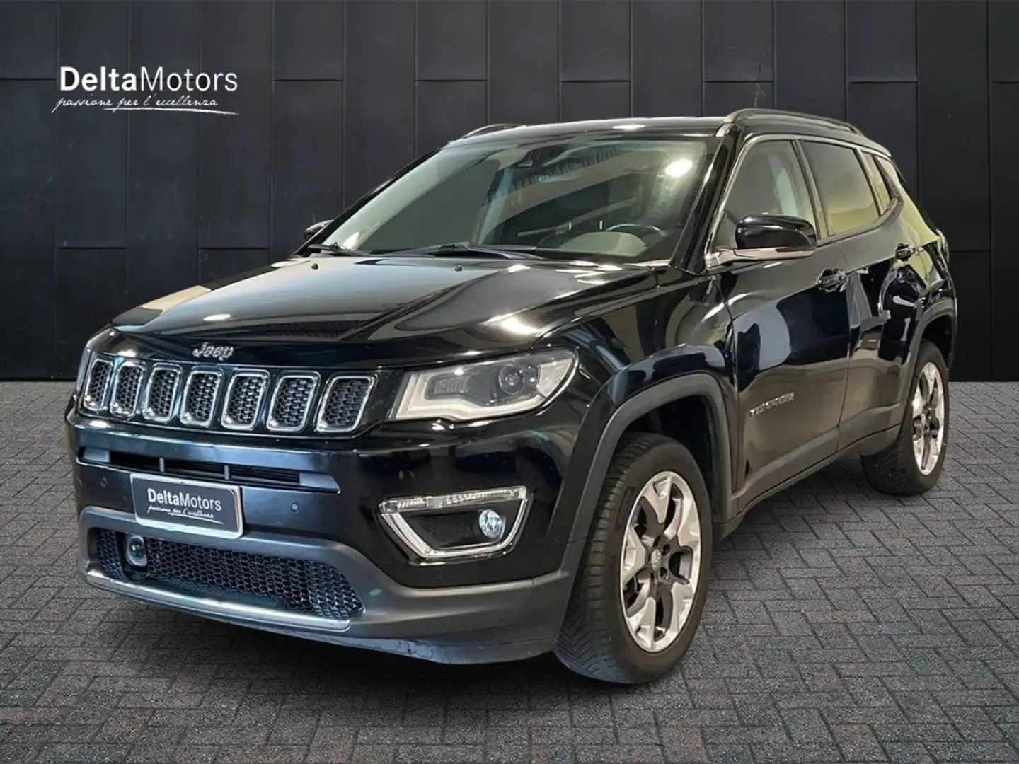 Jeep Compass II 2017 - Compass 2.0 mjt Limited 4wd 140cv auto m Zwart - 1