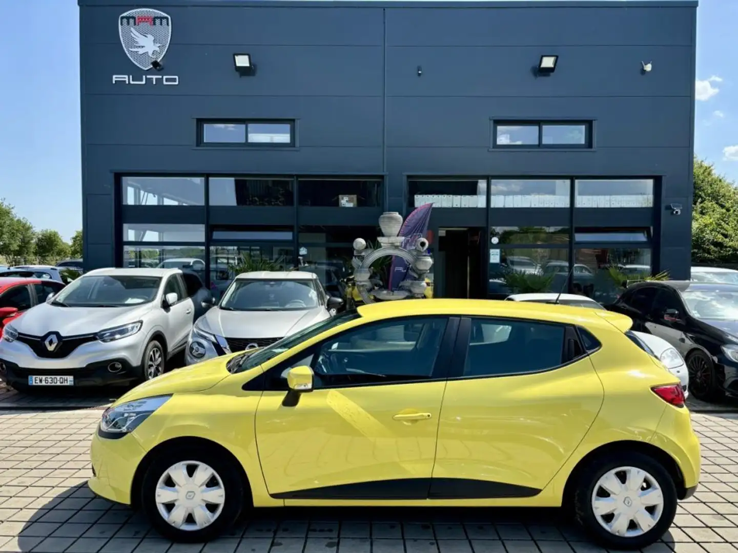 Renault Clio 1.5 DCI 75 ch Expression Jaune - 1