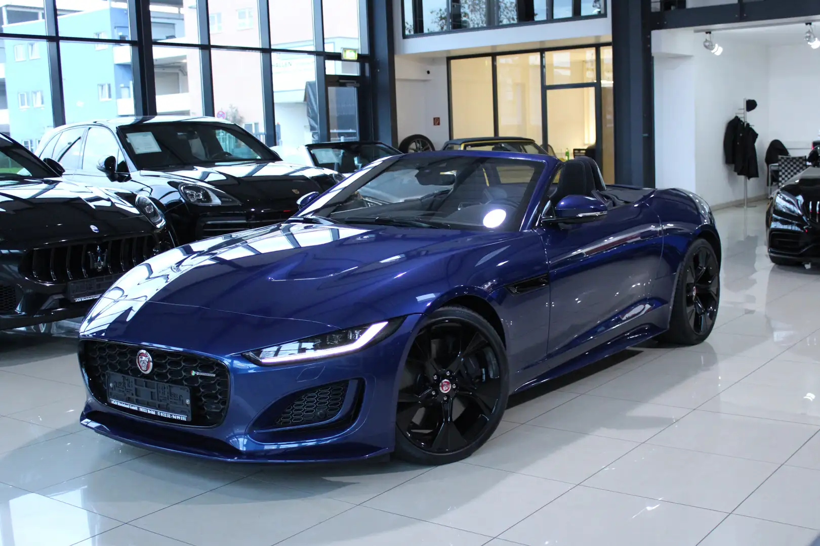 Jaguar F-Type P450 CABRIOLET AWD 5.0 V8 450PS BLACK-PACK ALU-20" Blau - 1