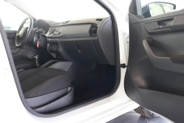Skoda Fabia view 11