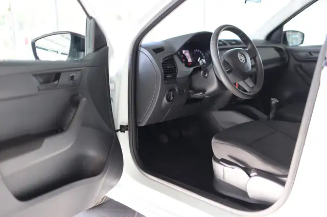 Skoda Fabia view 9