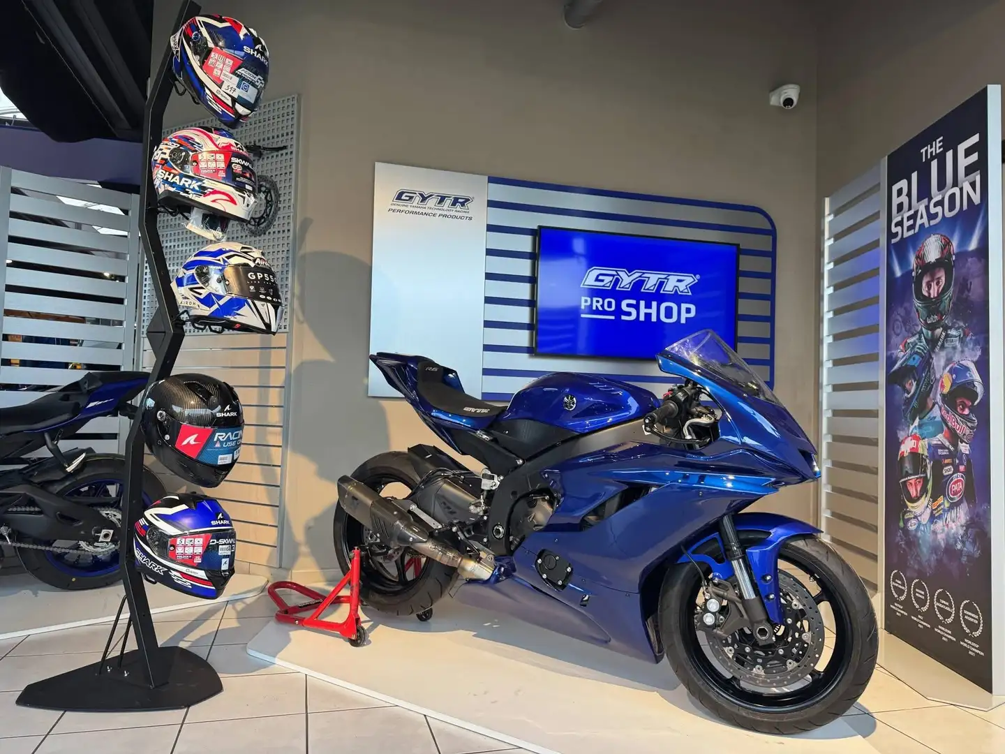 Yamaha YZF-R6 GYTR Bleu - 1