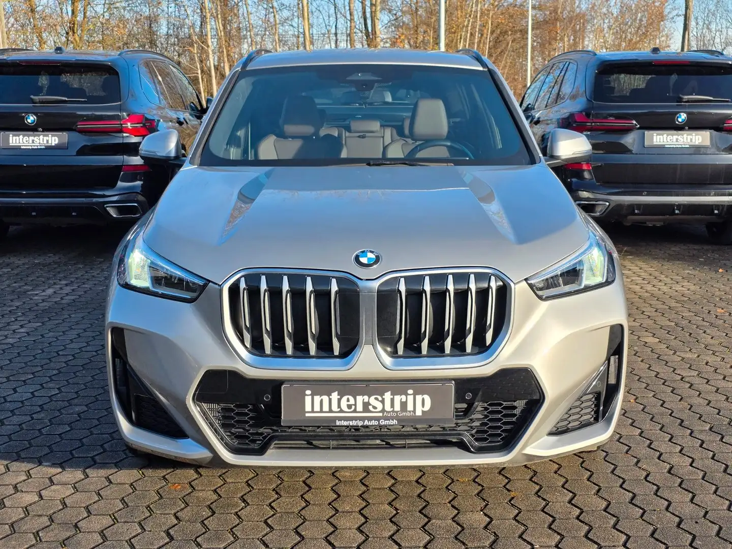 BMW X1 xDrive20d M SPORT.DR.ASS.PR.ASS.SHZ Argent - 2