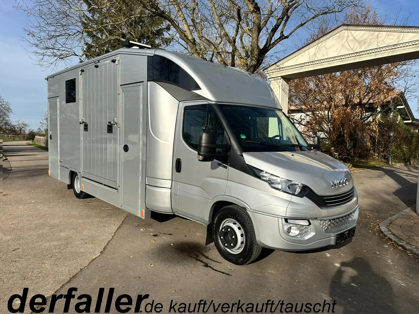Iveco Daily 2 Pferde Automatik, AHK Argent - 1