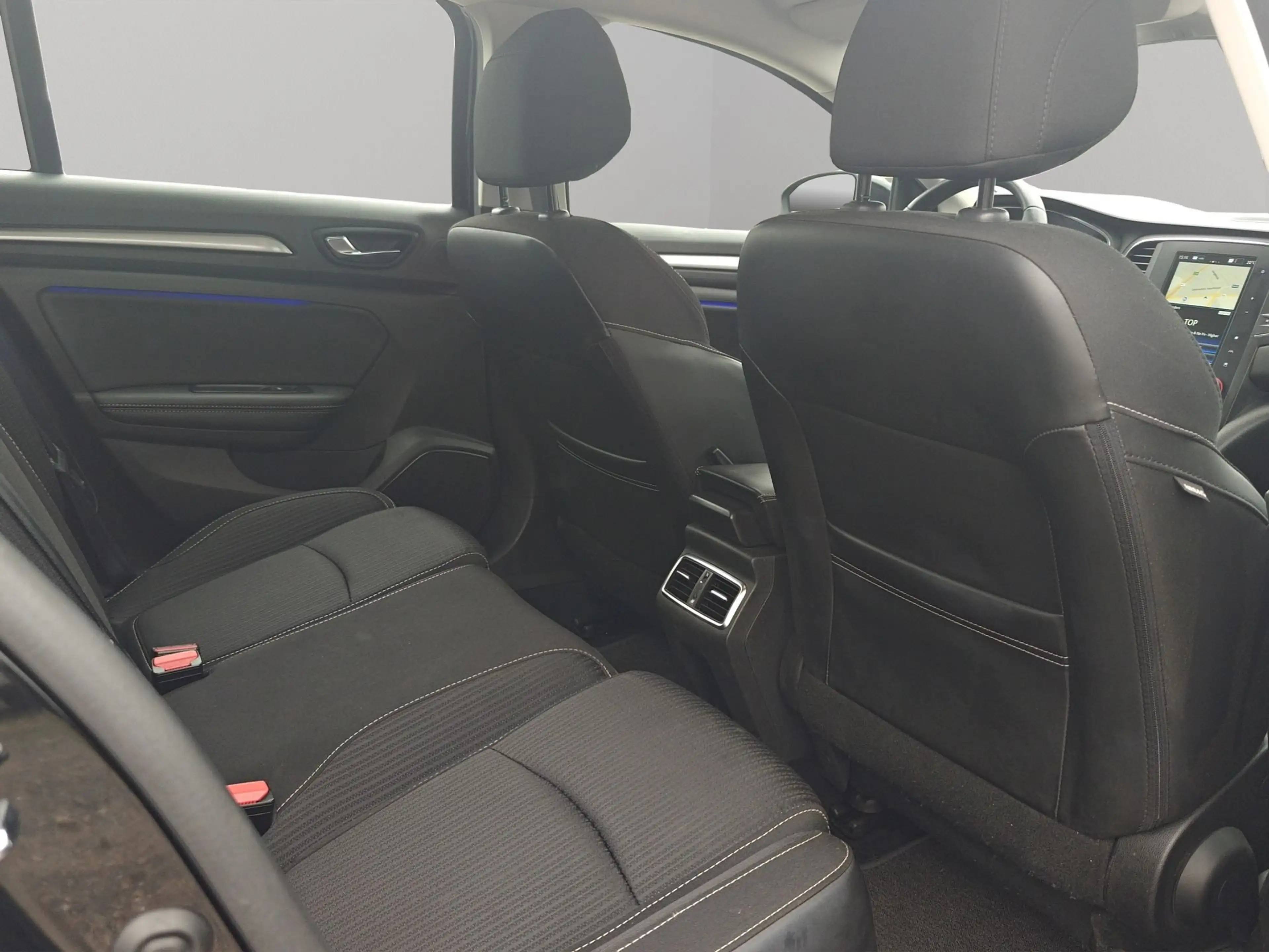 Renault Megane TCe Intens *Camera/Dode-hoek/App Connect/PDC* — photo 17