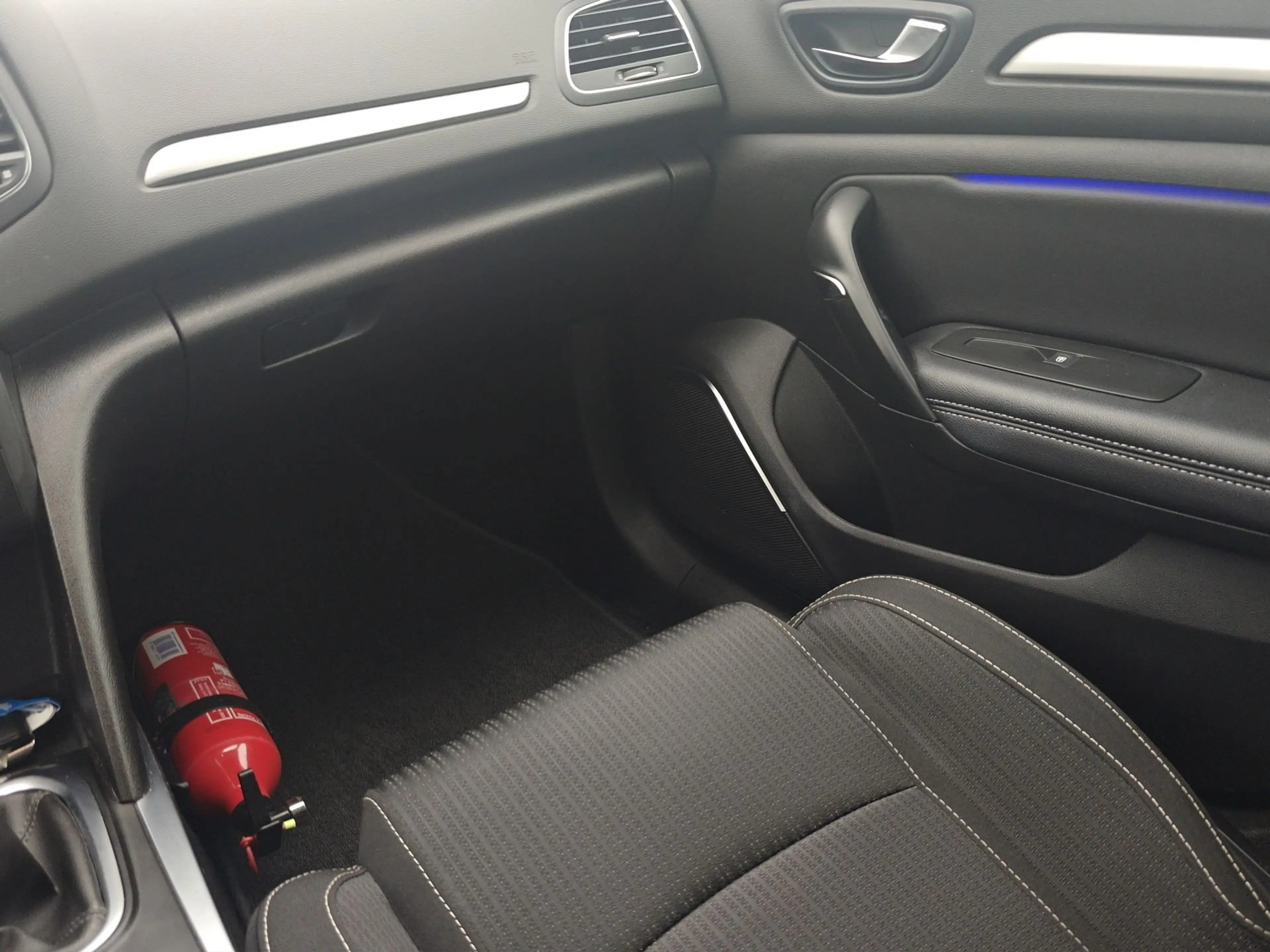 Renault Megane TCe Intens *Camera/Dode-hoek/App Connect/PDC* — photo 15