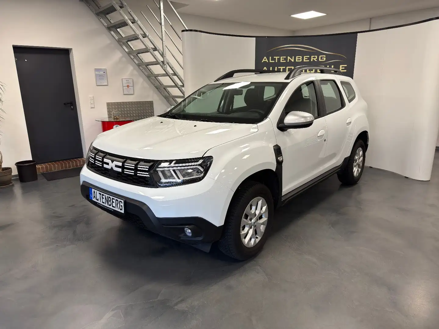 Dacia Duster II Expression PDC CarPlay Tempomat DAB+ Weiß - 2