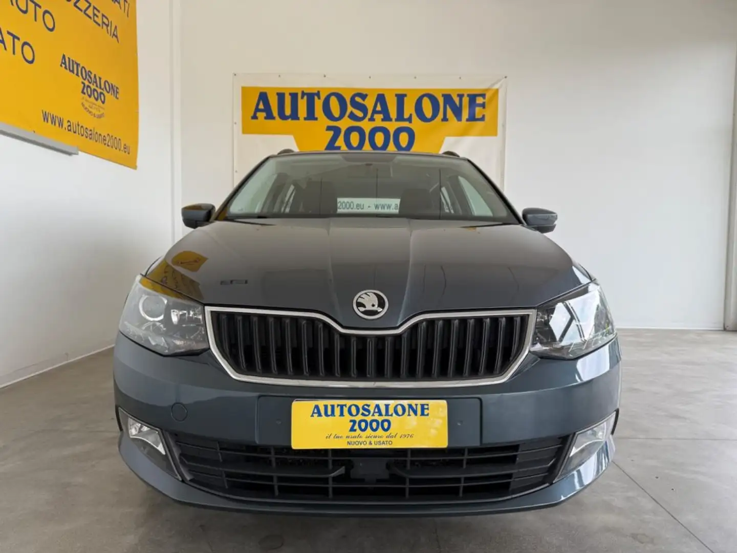 Skoda Fabia 1.0 TSI Wagon Design NEOPATENTATI / PREZZO REALE Gris - 2