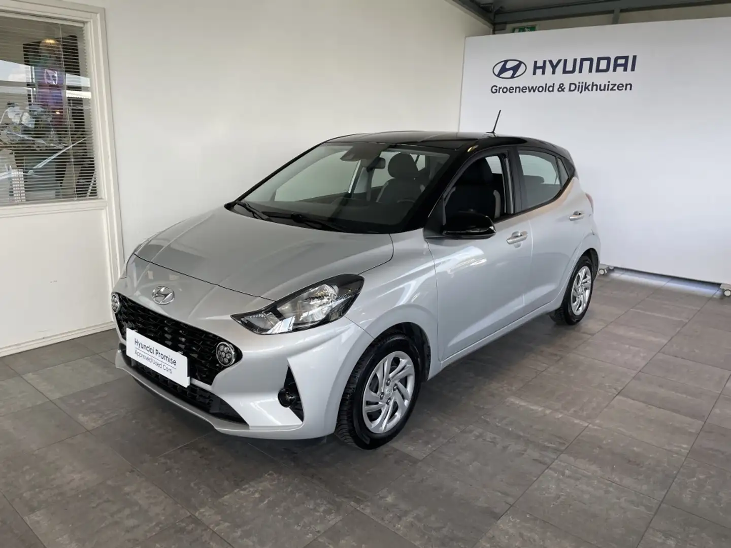Hyundai i10 1.0 Comfort 5-zits Automaat Gris - 1