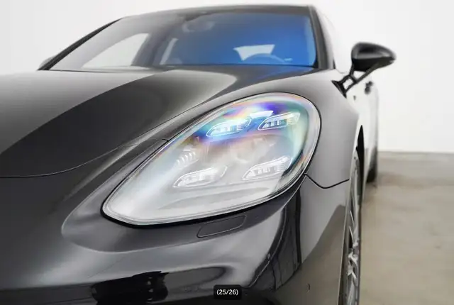 Porsche Panamera view 11