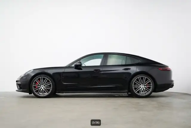 Porsche Panamera view 9