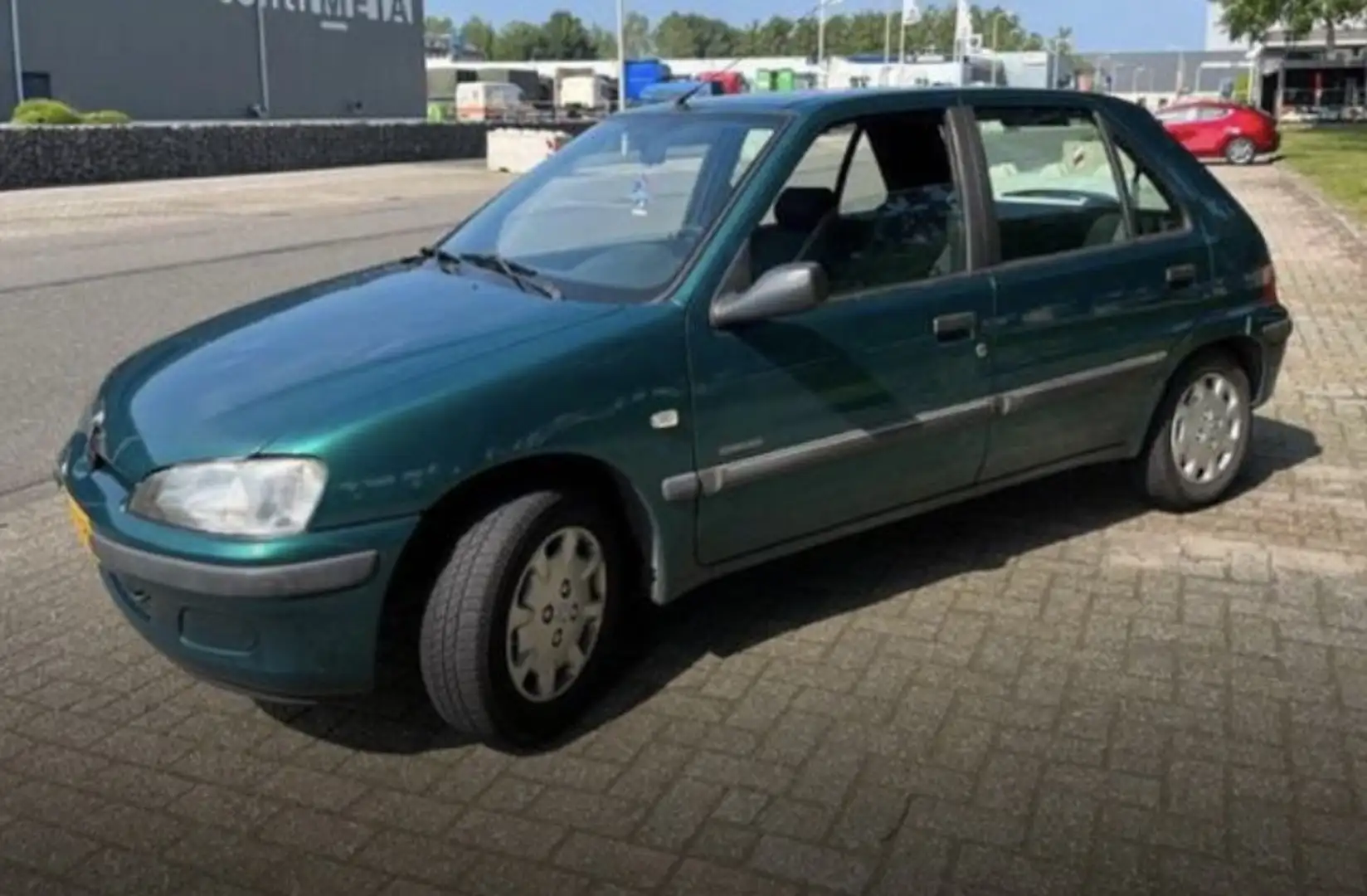 Peugeot 106 1.1 Accent Зелёный - 1
