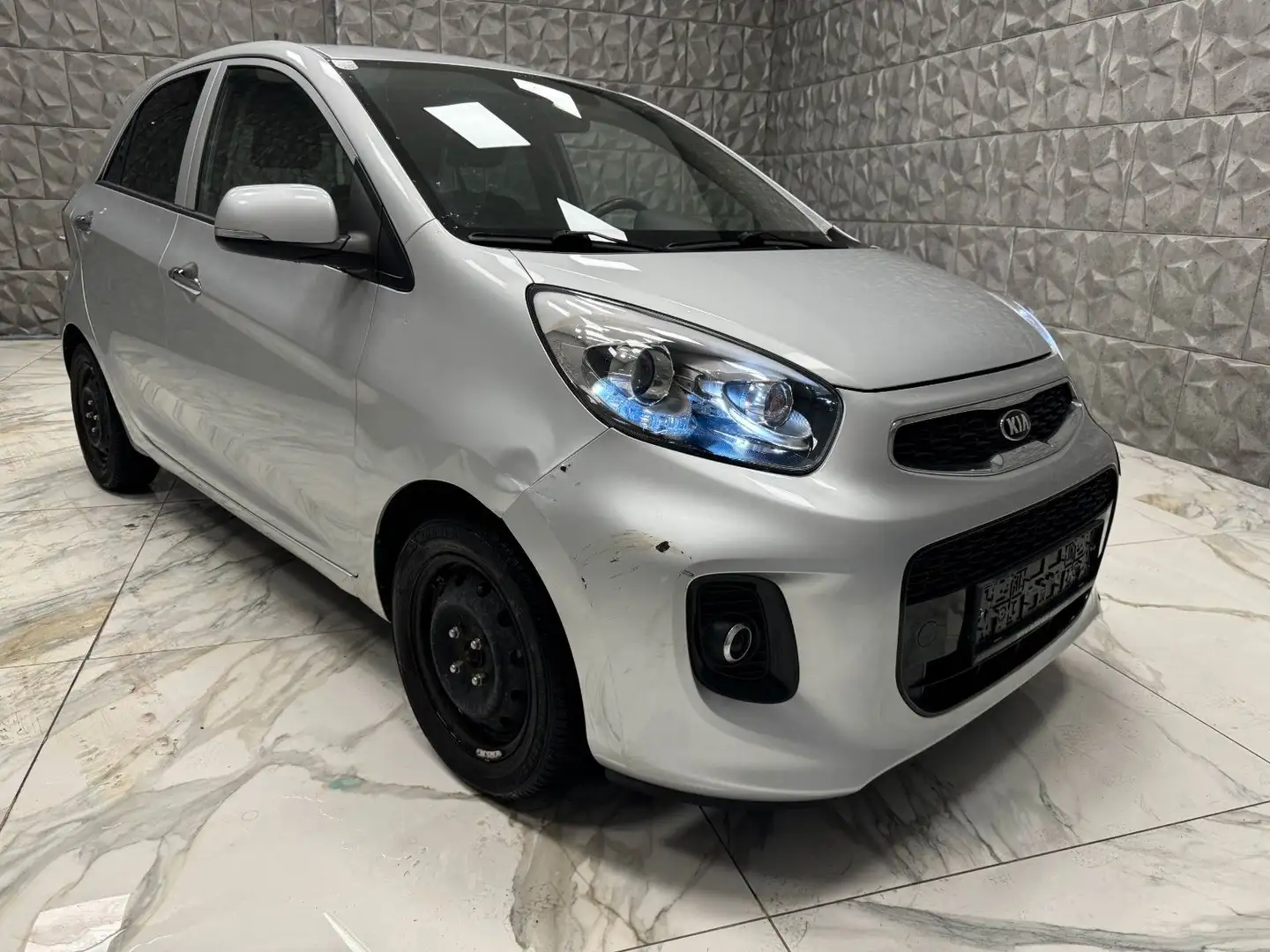 Kia Picanto 1,2 MPI Gold Aut. (35.358km) Silber - 1