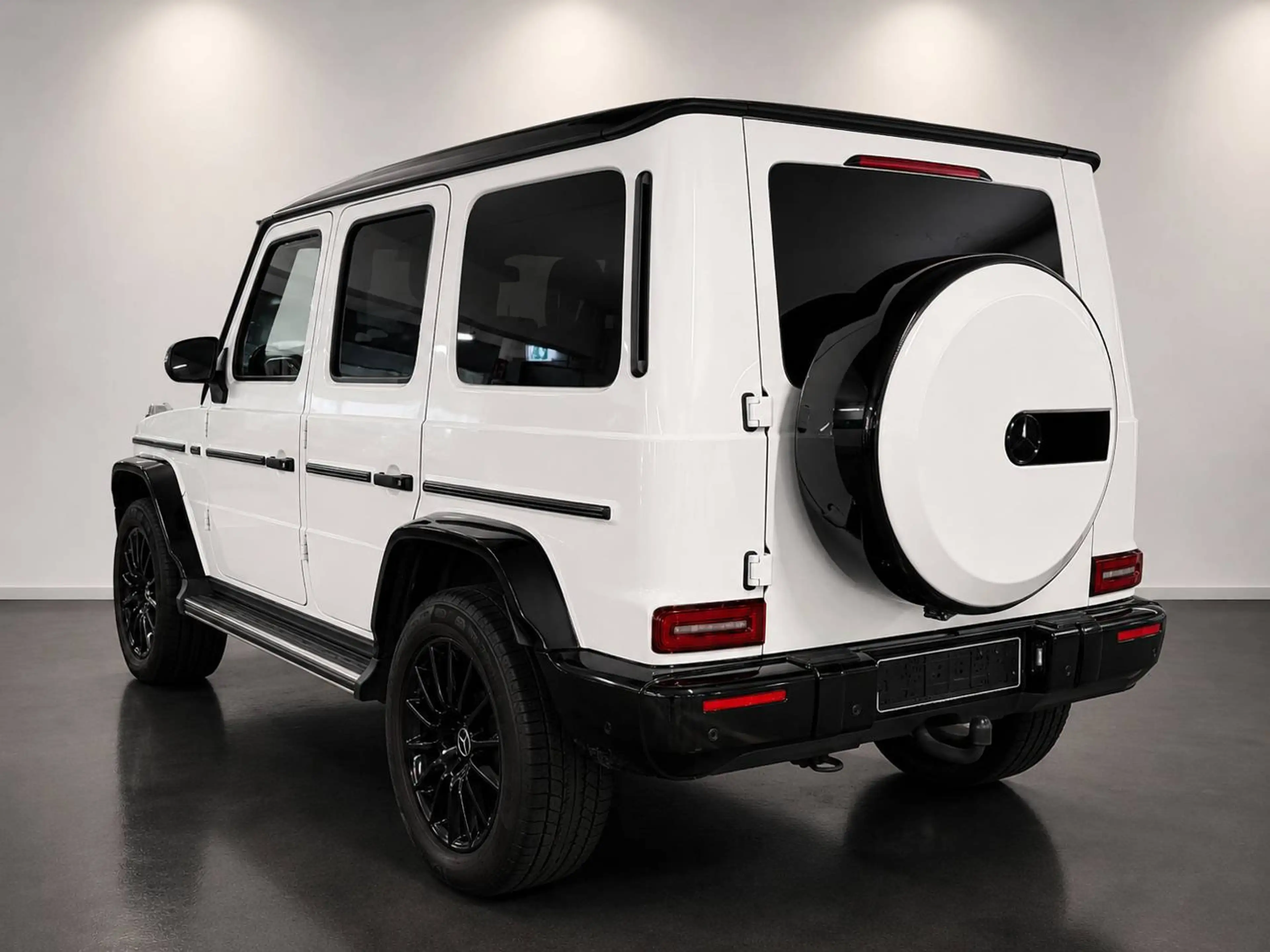 Mercedes-Benz G 350 G-Klasse Station-Wagon Diesel 5-Türer d 9G-TRONIC AMG Line — photo 5