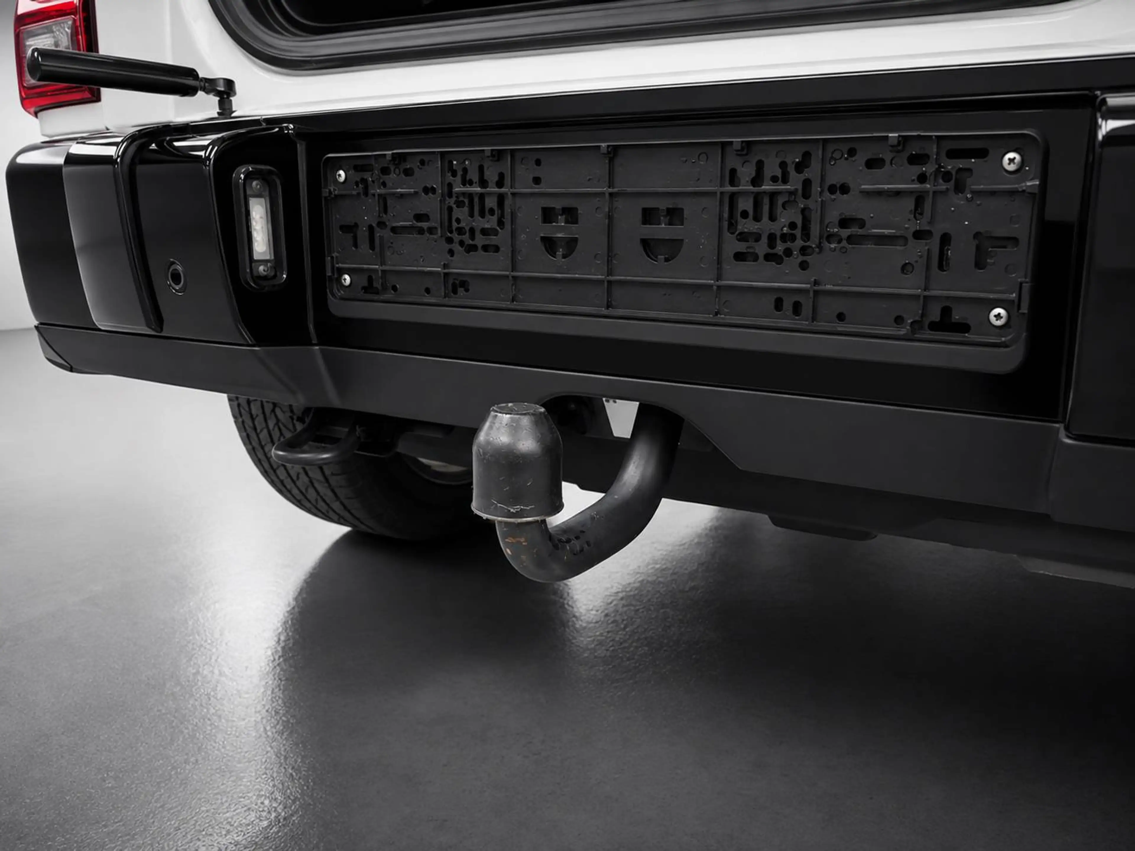 Mercedes-Benz G 350 G-Klasse Station-Wagon Diesel 5-Türer d 9G-TRONIC AMG Line — photo 30