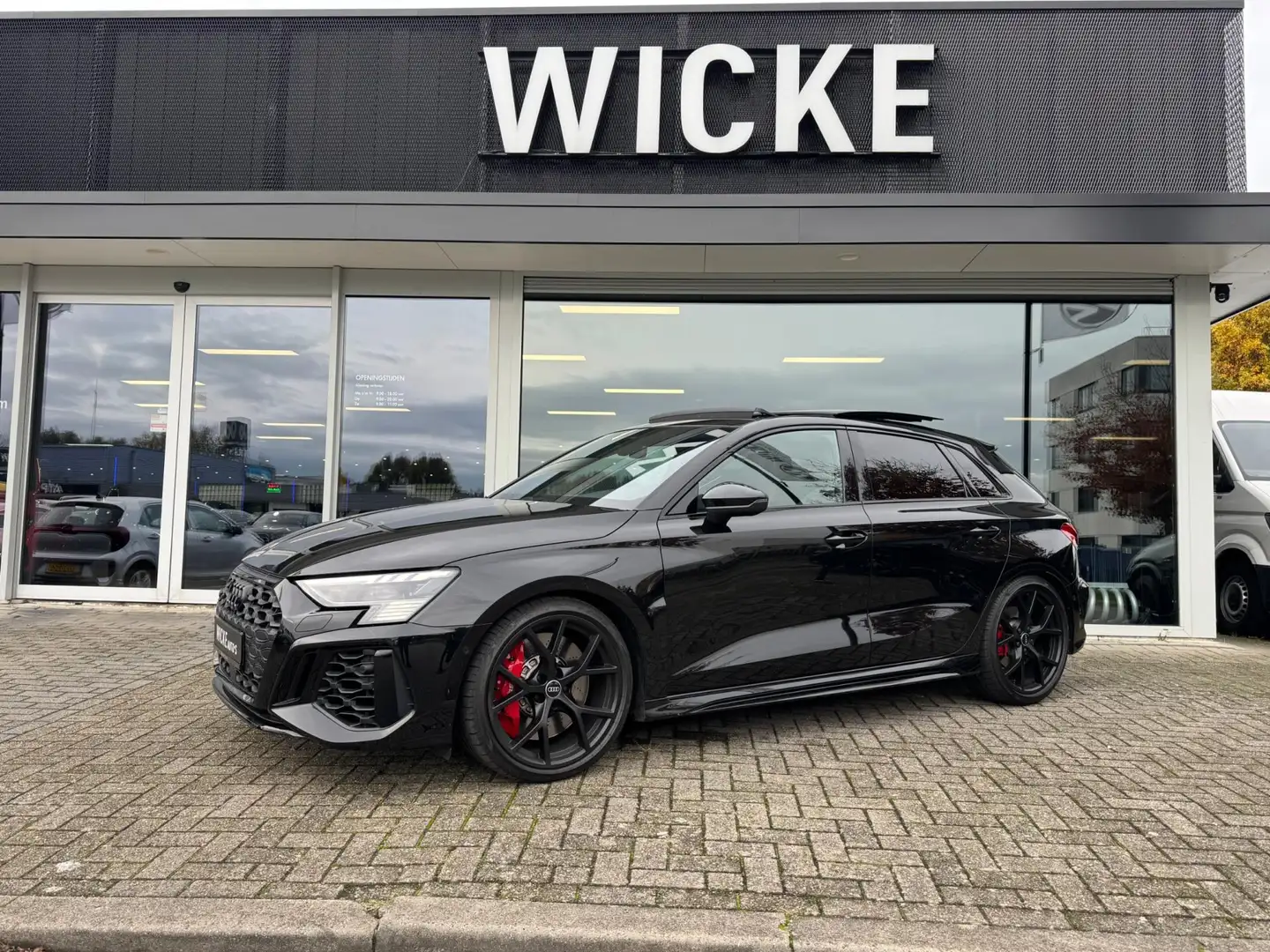 Audi RS3 A3 Sportback 2.5 TFSI quattro 400PK Panorama B&O L Nero - 1