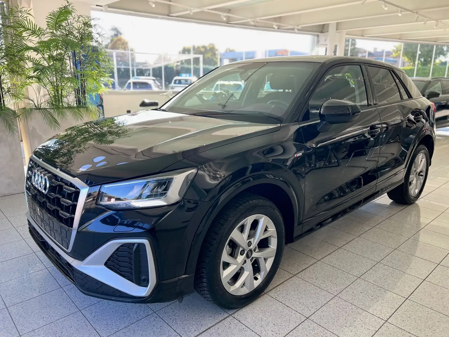 Audi Q2 35 1.5 tfsi S line edition - PARI AL NUOVO! Nero - 1