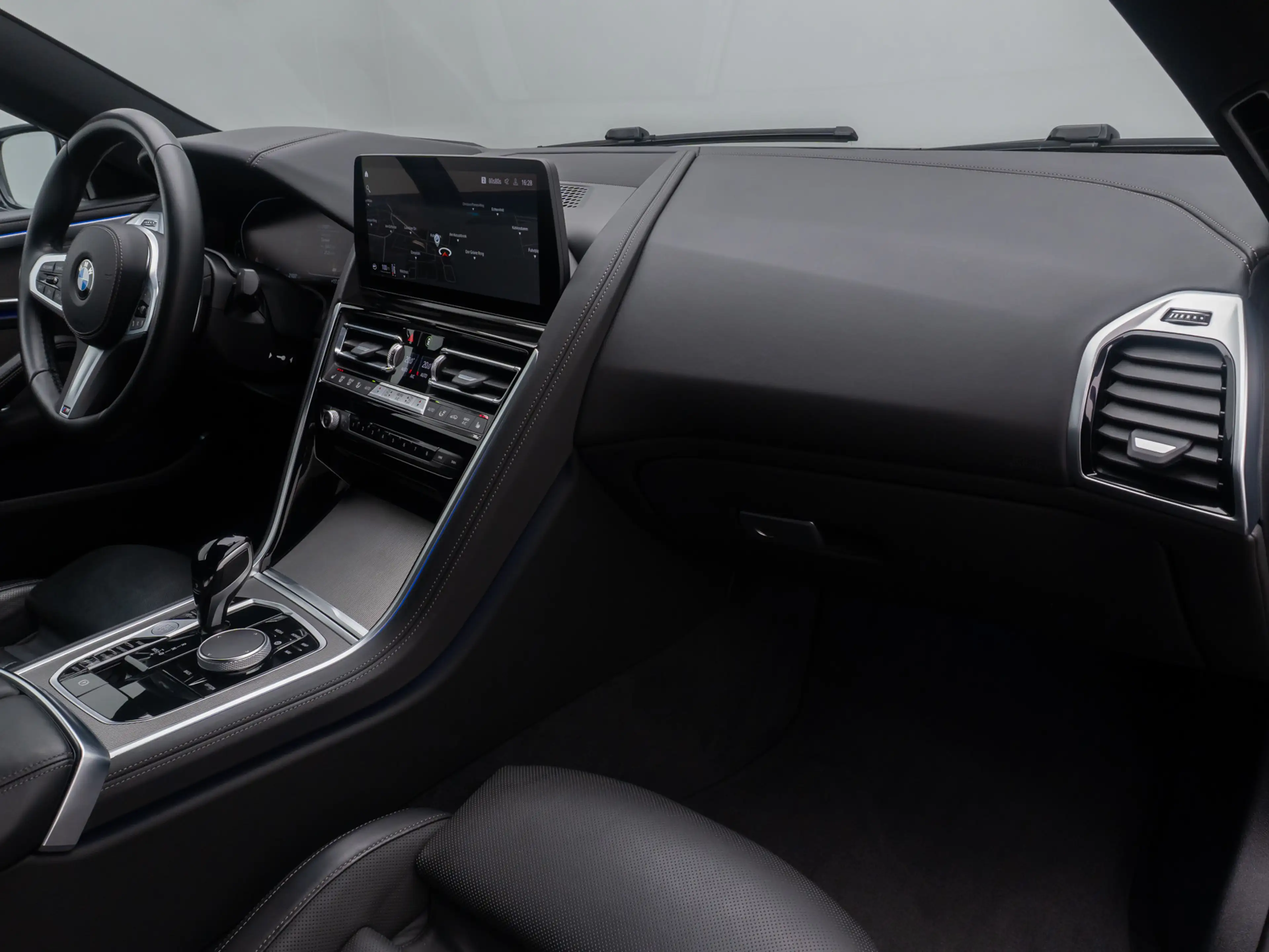 BMW 840 Gran Coupé M Sport DAB SoftClose DisplayKey — photo 23