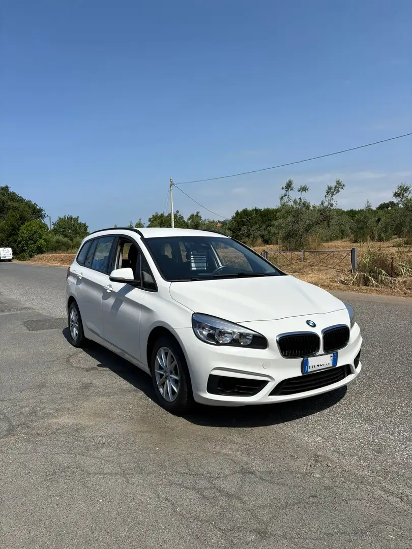 BMW 218 218d Gran Tourer xdrive - 1