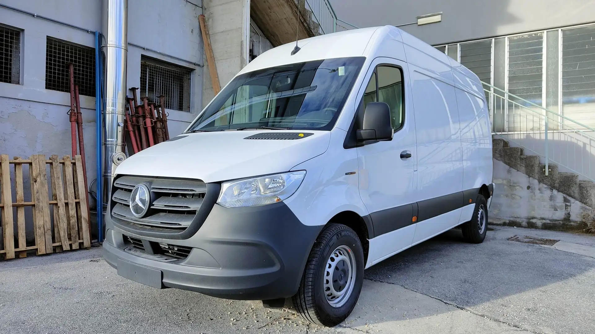 Mercedes-Benz e Sprinter Furgone Blanc - 1