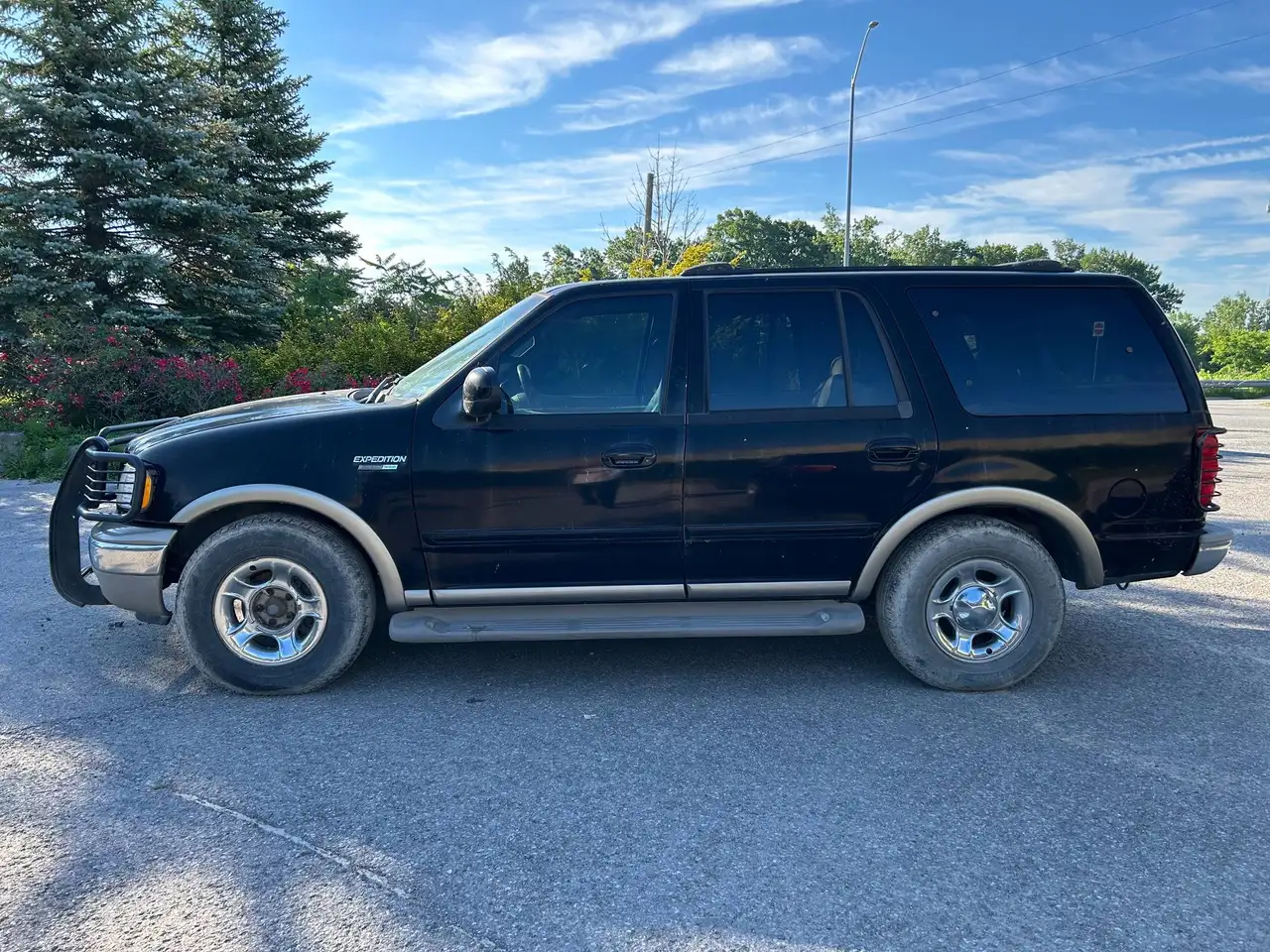 Ford Expedition снимка Ford Expedition